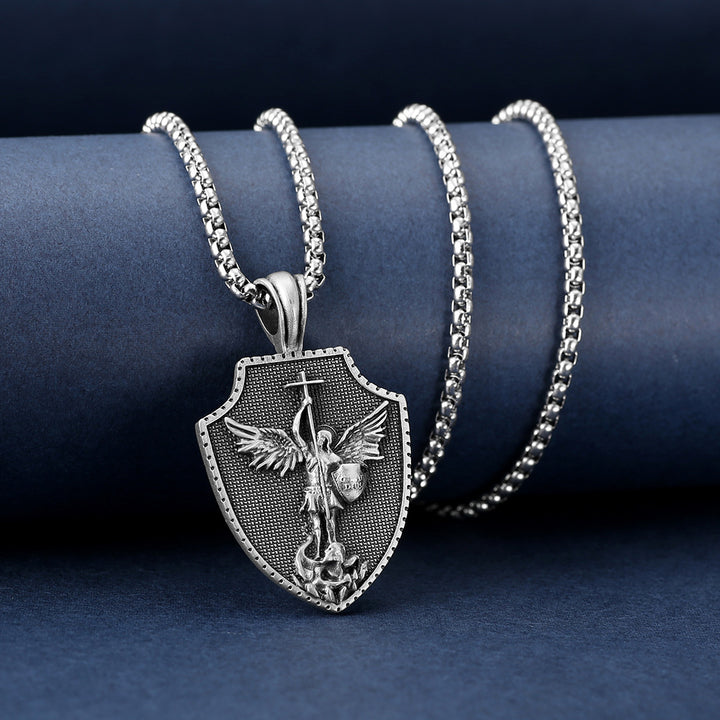 Collana con scudo dell'Arcangelo San Michele Christianartworkshop - image 3