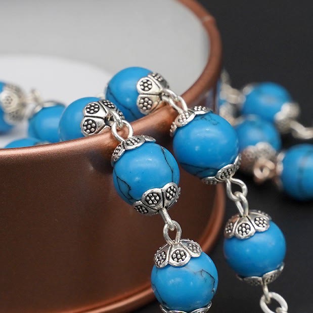 Rosario di preghiera di Cristo turchese blu con medaglia di Maria e Gesù Bambino Christianartworkshop - image 3