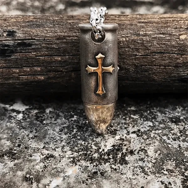 Collana con ciondolo a forma di proiettile con teschio e ossa incrociate Christianartworkshop - image 2