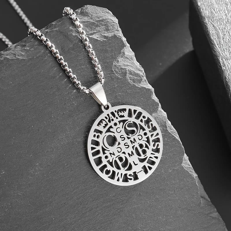 Collana con pendente traforato con simbolo di San Benedetto Christianartworkshop - Metallico - image 1