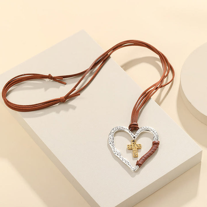 Collana con ciondolo a forma di croce a forma di cuore in lega - image 2