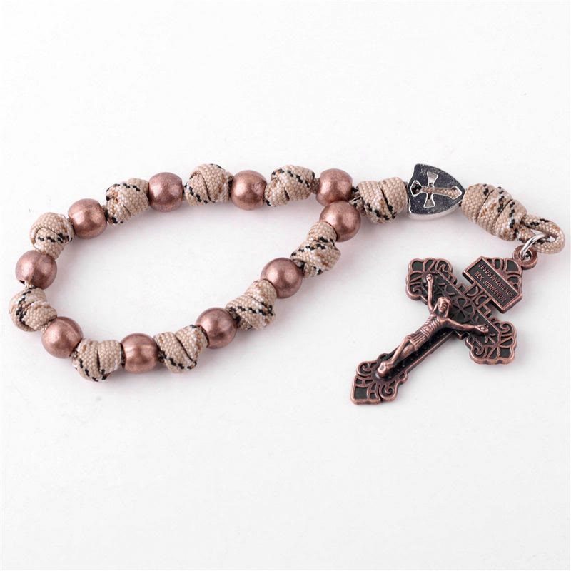 Rosario tascabile con crocifisso e ciondolo per auto in corda intrecciata fatto a mano - Cachi - image 3