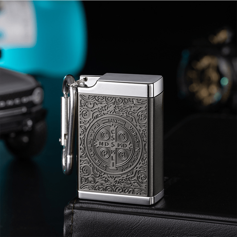 Posacenere portatile con medaglione della croce di San Benedetto, sigillato e isolato - Nero - image 5