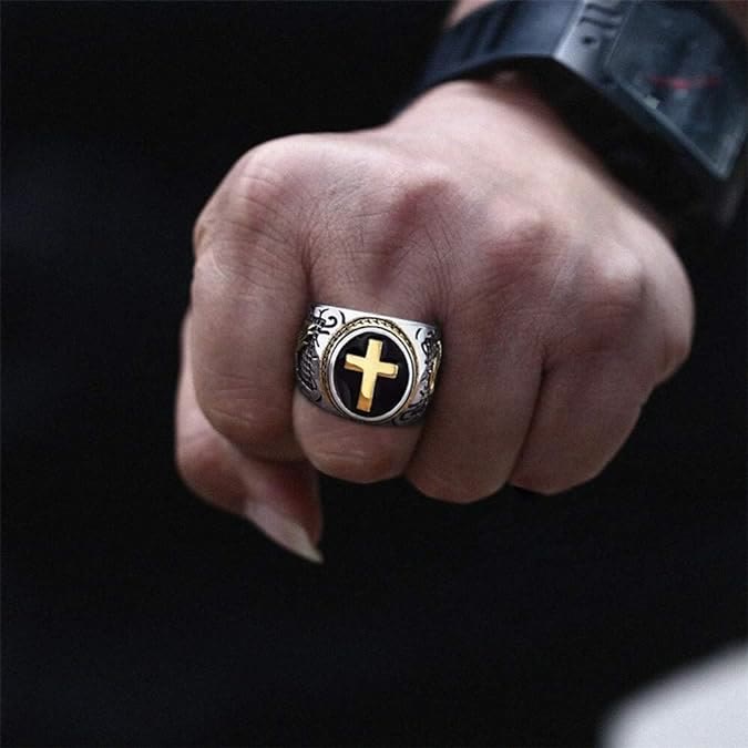 Christianartworkshop Anello religioso in titanio con croce retrò "Mano di Dio" - image 5