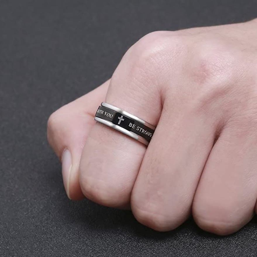 Anello rotante con bordi a croce in titanio nero/oro Christianartworkshop - image 3