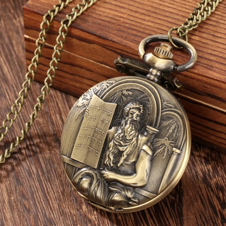 Orologio da tasca in bronzo con movimento al quarzo e Bibbia di Gesù - image 1