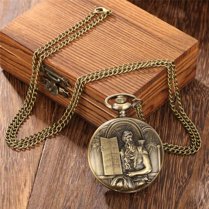 Orologio da tasca in bronzo con movimento al quarzo e Bibbia di Gesù - image 6