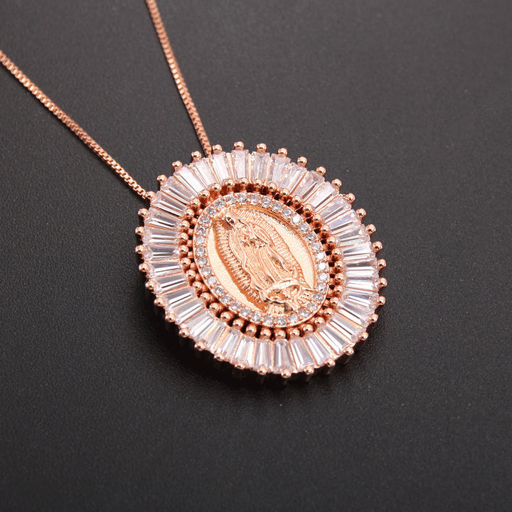 Christianartworkshop Collana con ciondolo amuleto in zirconia della Madonna di Guadalupe - Oro rosa - image 4