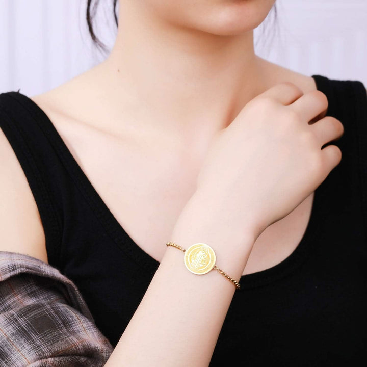 Bracciale regolabile con medaglia incisa di San Benedetto Christianartworkshop - image 2