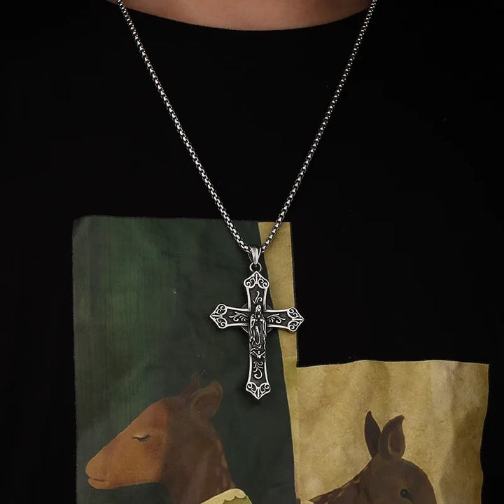 Collana con ciondolo a croce della Vergine Maria in titanio retrò di Christianartworkshop - image 6