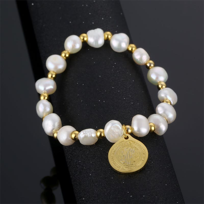 Bracciale con medaglia di San Benedetto e perle irregolari - image 4