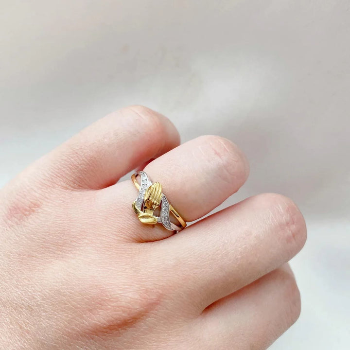 Christianartworkshop Anello in oro e argento con mani in preghiera - image 7