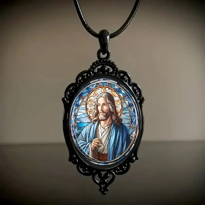 Christianartworkshop Collana con ciondolo ovale in vetro di Gesù in pizzo retrò - image 1