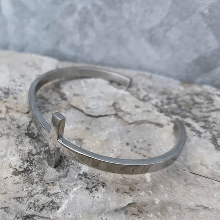 Christianartworkshop Bracciale rigido religioso con croce in argento - image 3