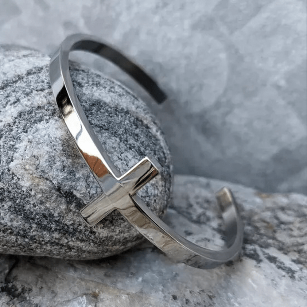 Christianartworkshop Bracciale rigido religioso con croce in argento - image 1