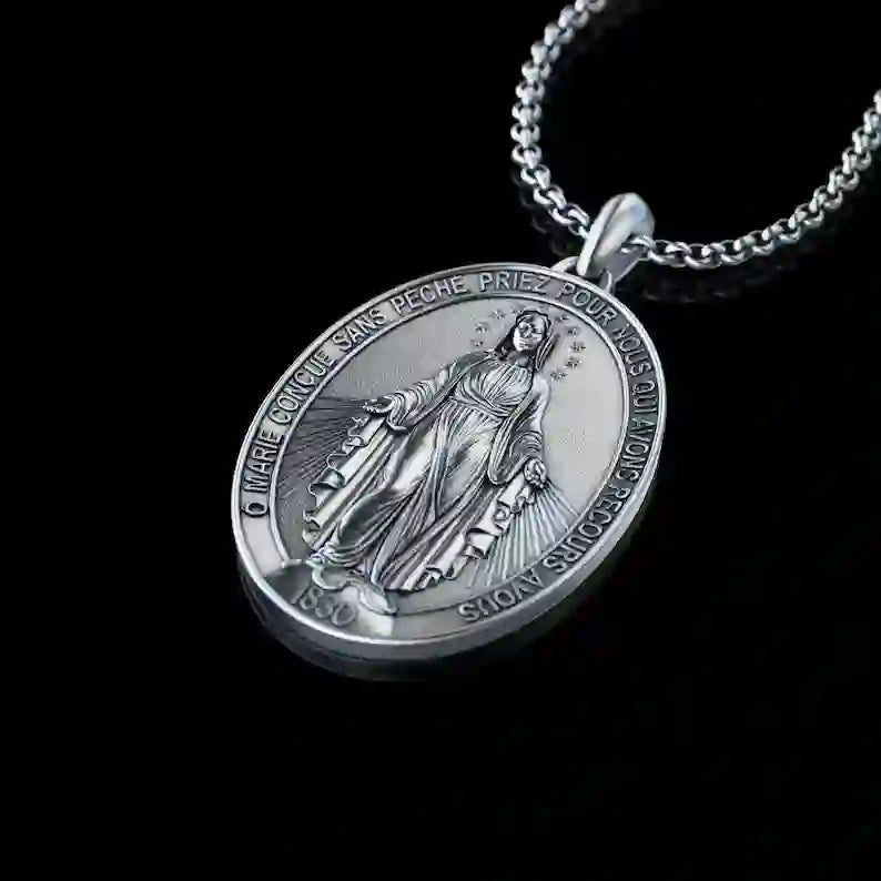 Collana con ciondolo Maria in argento lavorato a mano Christianartworkshop , gioielli religiosi - image 3