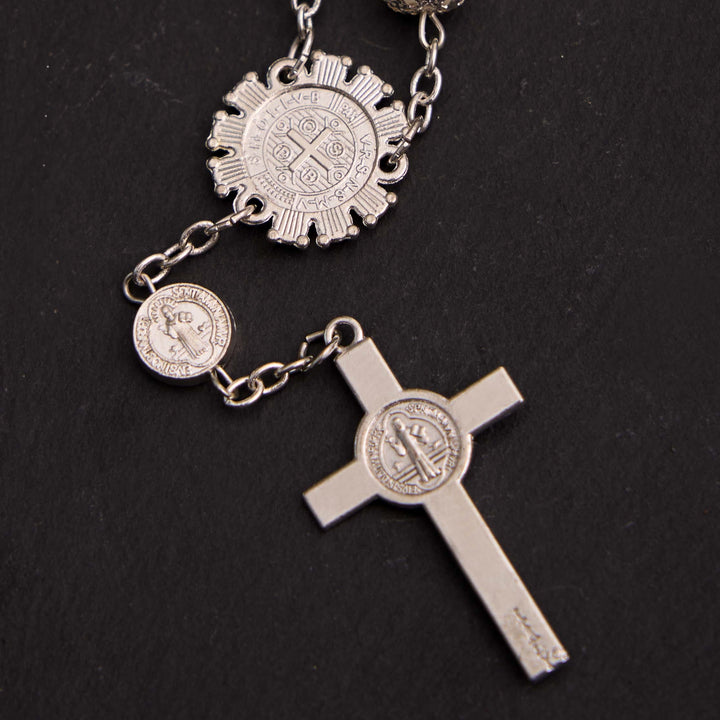 Rosario con perline di vetro cristiane, San Benedetto e la croce di Gesù - image 12