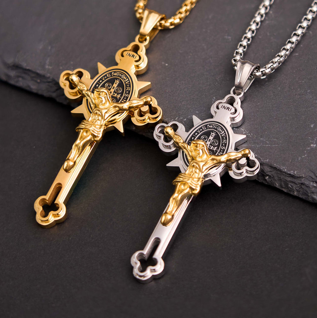 Christianartworkshop Collana con crocifisso e simbolo di San Benedetto - image 1