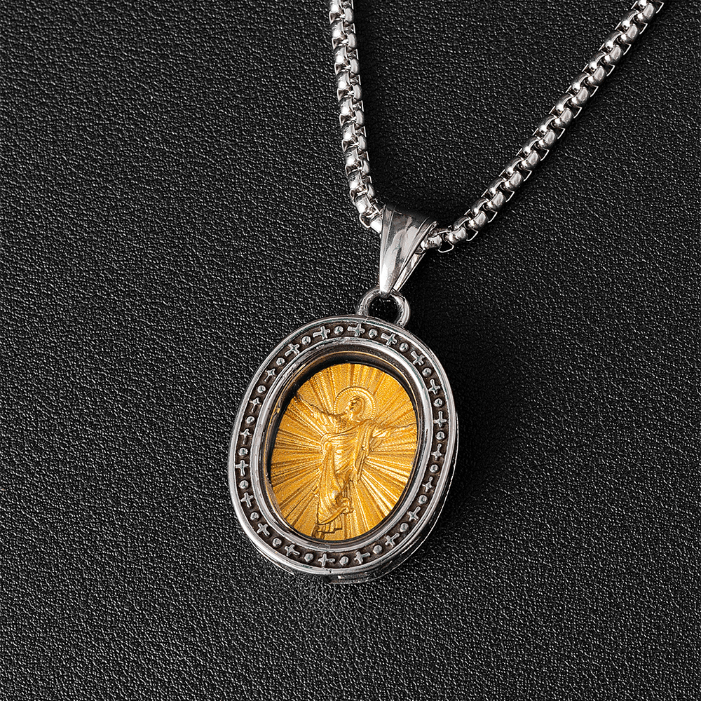 Christianartworkshop, la medaglia dorata di Cristo Santo, collana in titanio - Ascensione - image 6