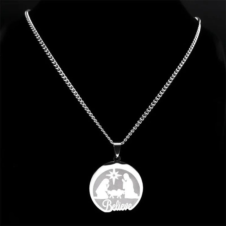 Collana con ciondolo a forma di Natività in argento Christianartworkshop , regalo di Natale - image 2