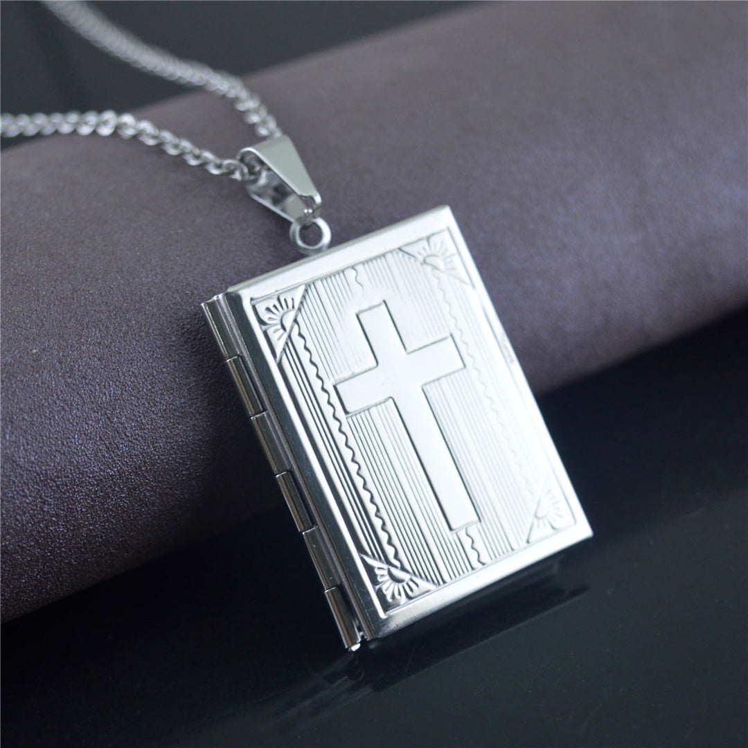 Christianartworkshop Collana con ciondolo apribile a forma di Bibbia in stile pratico - Argento - image 3