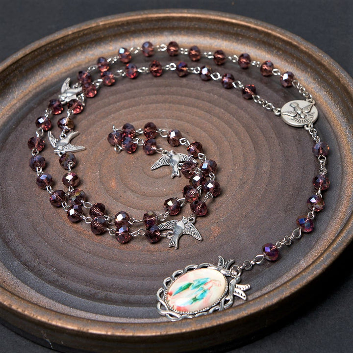 Christianartworkshop Rosario in lega di cristallo viola con catena in poliedro da 6*8 mm con Spirito Santo e Nostra Signora delle Grazie - image 2