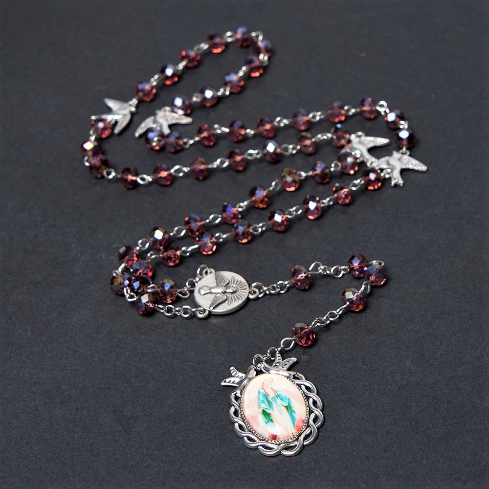 Christianartworkshop Rosario in lega di cristallo viola con catena in poliedro da 6*8 mm con Spirito Santo e Madonna delle Grazie - image 0