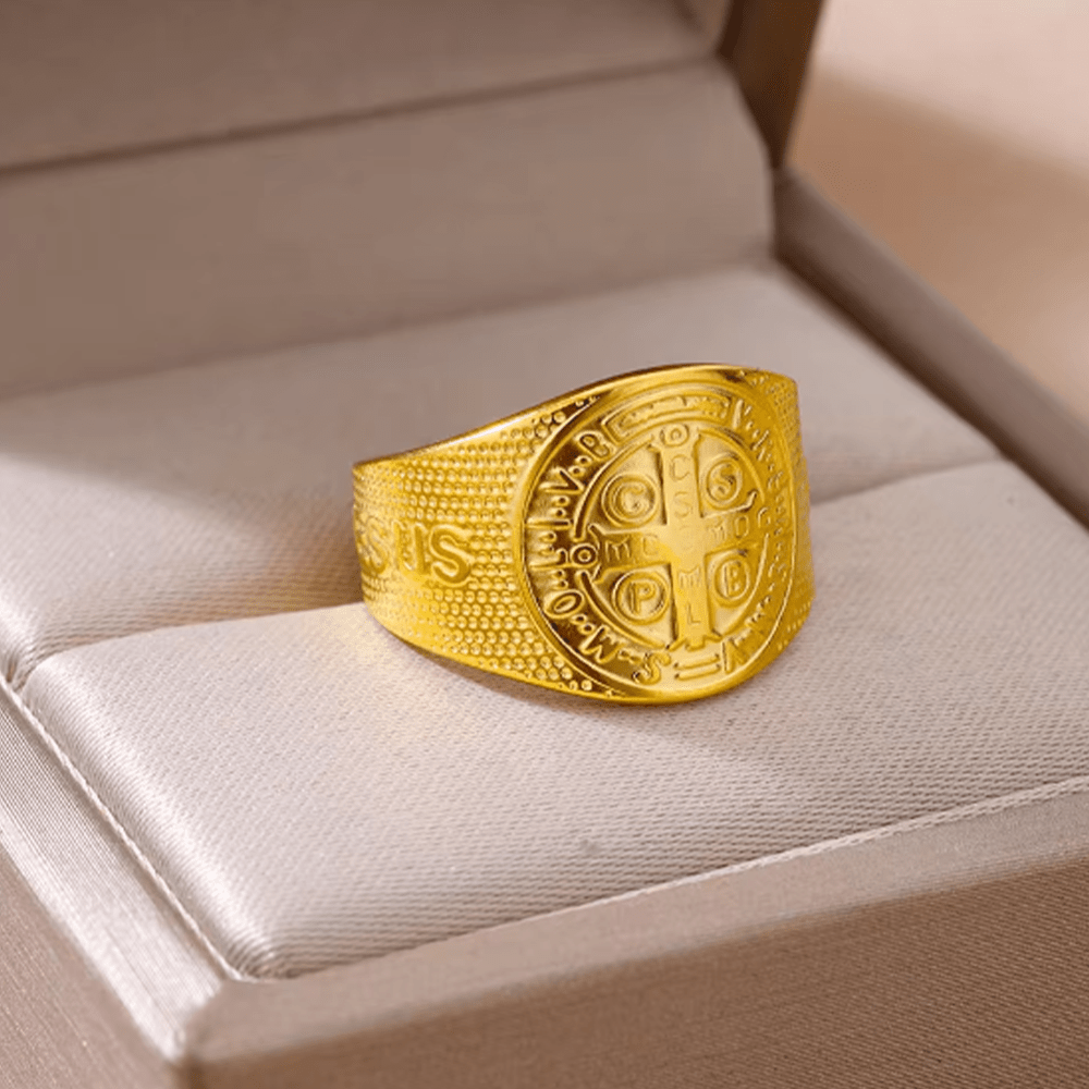 Christianartworkshop Anello regolabile in titanio con simbolo di San Benedetto e Gesù in stile classico - image 6