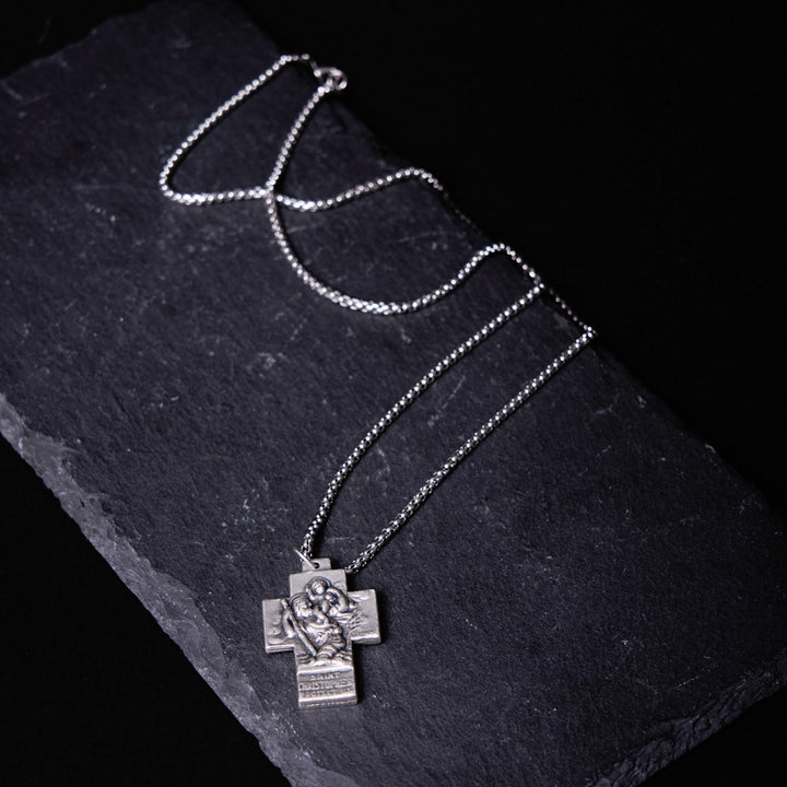 Christianartworkshop Collana in lega con ciondolo a croce di Gesù Maria Giuseppe Guardiano in stile classico - image 3