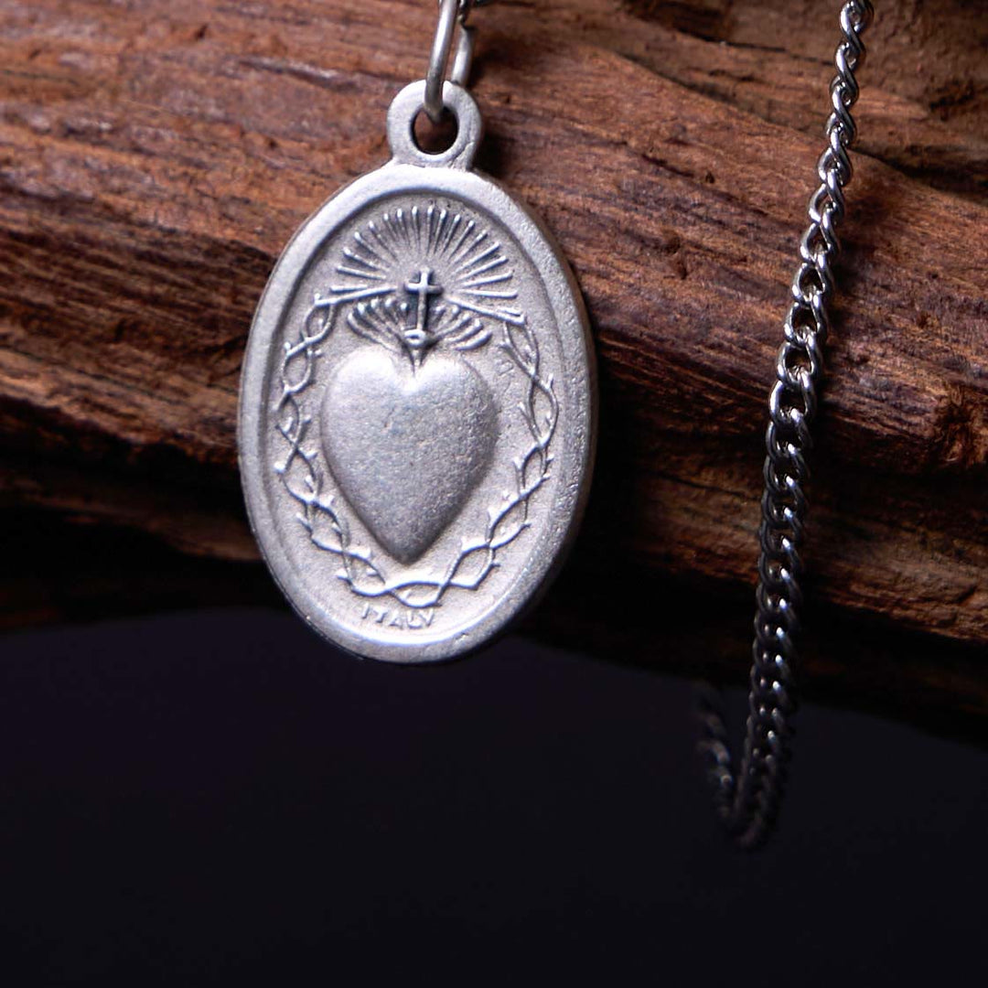 Christianartworkshop Collana con ciondolo a forma di croce con cuore sacro di Gesù in stile classico - image 2