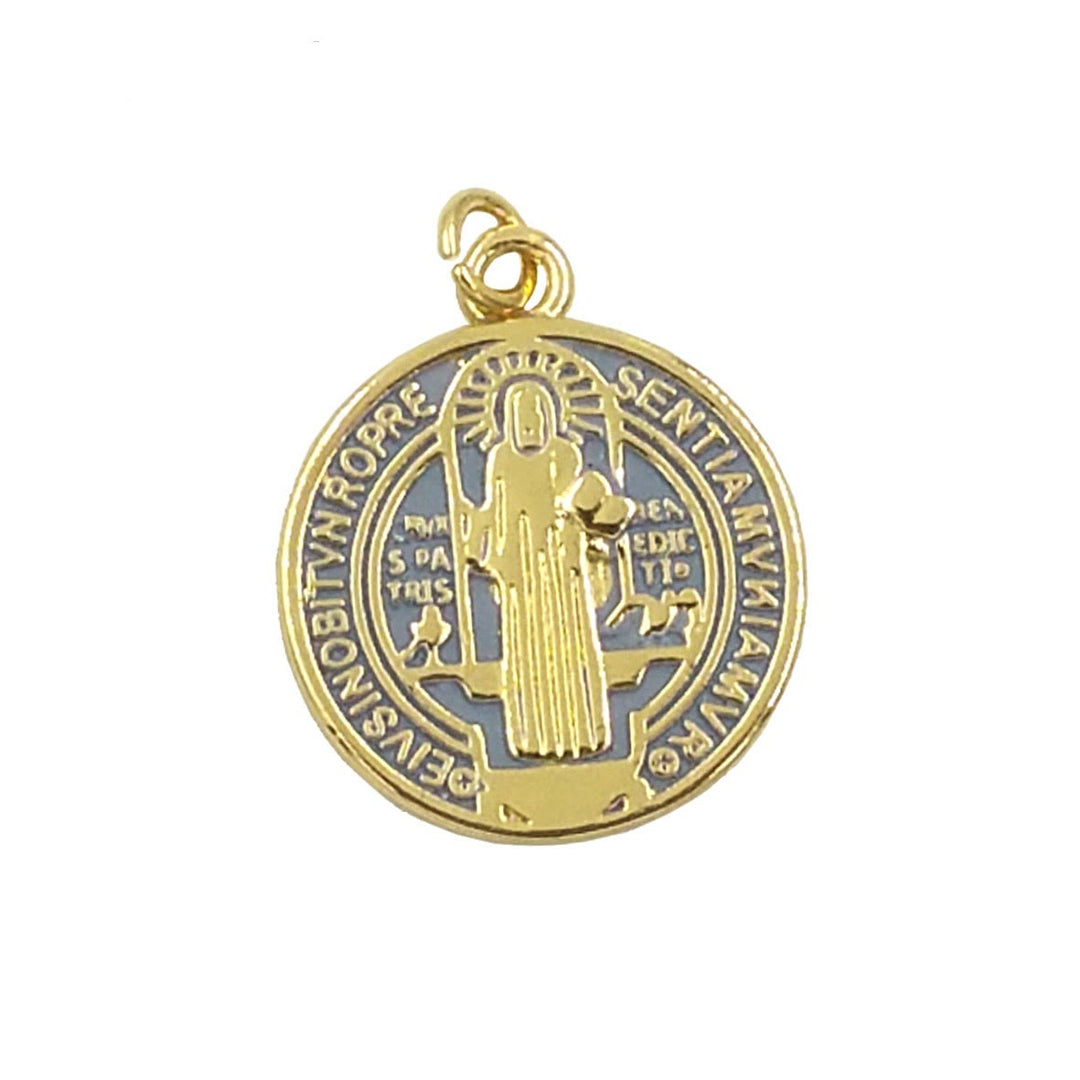 Christianartworkshop Collana con pendente in ottone placcato oro di San Benedetto in stile raffinato - image 1