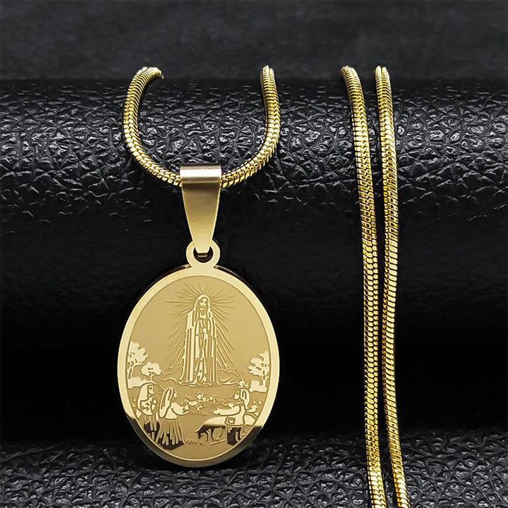 Christianartworkshop Collana con ciondolo della Madonna di Fatima in stile classico e benedizione artigianale - Oro - image 1