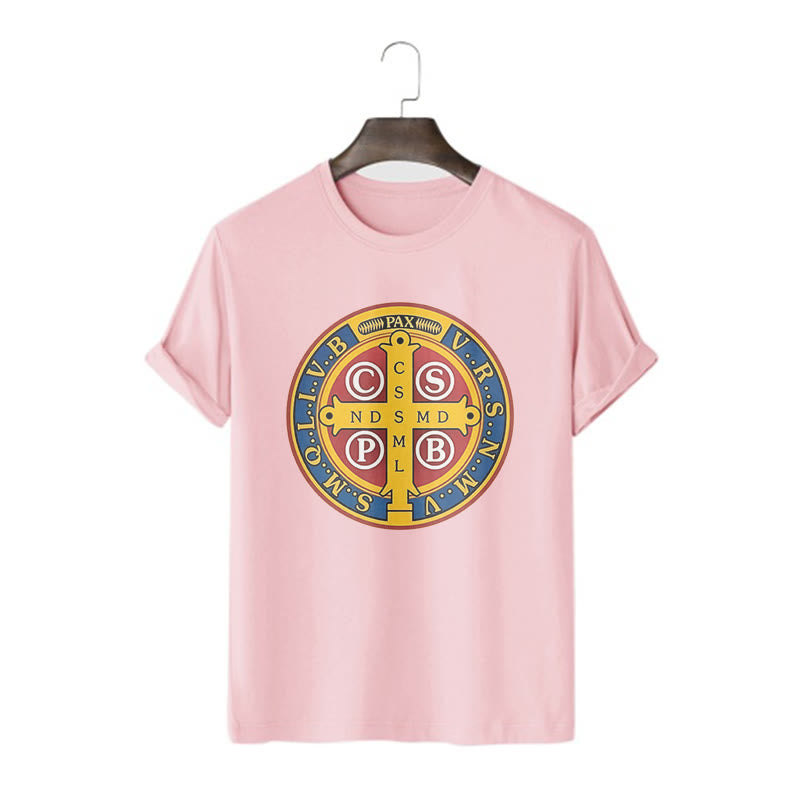 Christianartworkshop Maglietta a maniche corte con medaglia dorata di San Benedetto in stile classico - Rosa - 2XL - image 13