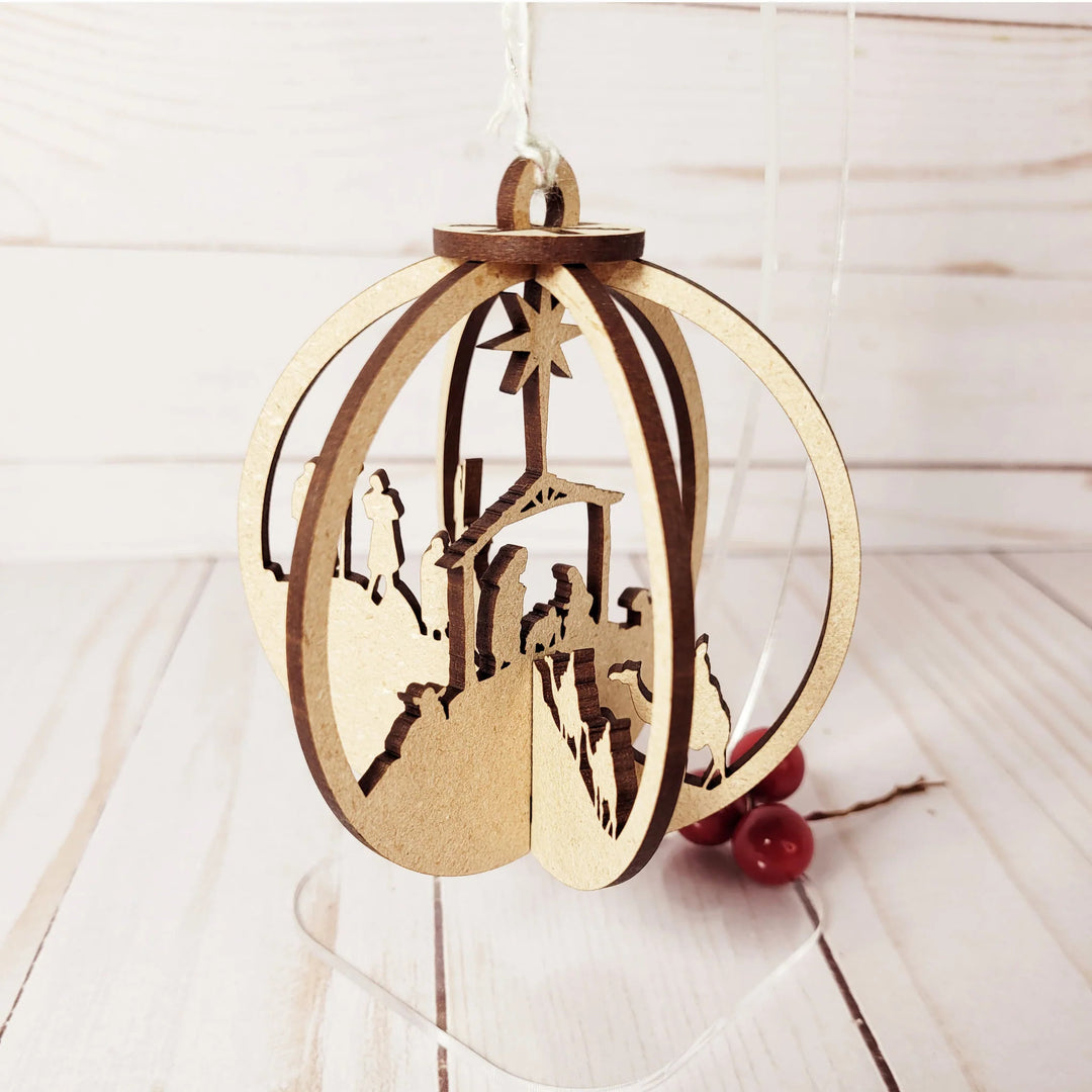 Christianartworkshop - Ciondolo in legno con sfera per presepe in stile rustico, ornamenti natalizi da appendere - image 1