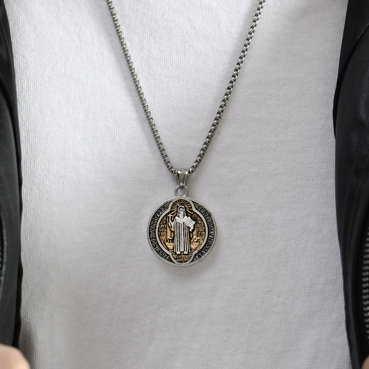 Christianartworkshop Collana con ciondolo di protezione sacra di San Benedetto, realizzata in stile retrò classico - image 6