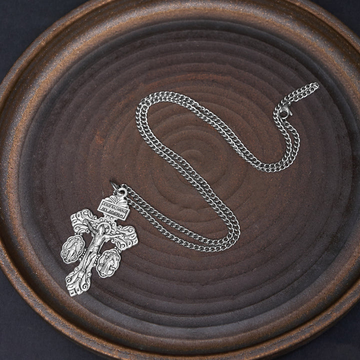 Collana con ciondolo inciso su entrambi i lati, crocifisso del perdono in stile classico Christianartworkshop , 3 colori - image 5