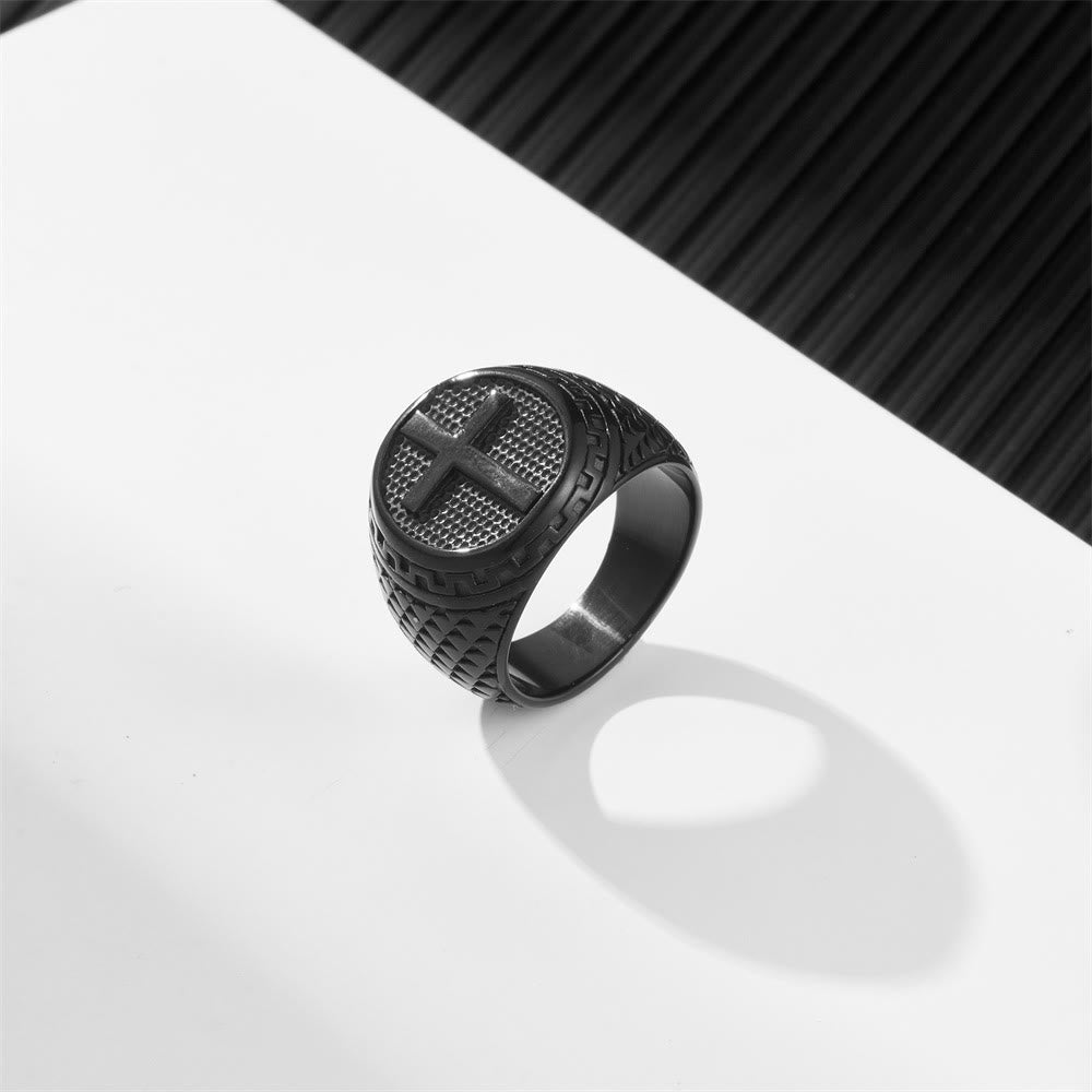 Anello in acciaio inossidabile con protezione sacra a forma di croce in stile classico realizzato Christianartworkshop - image 4