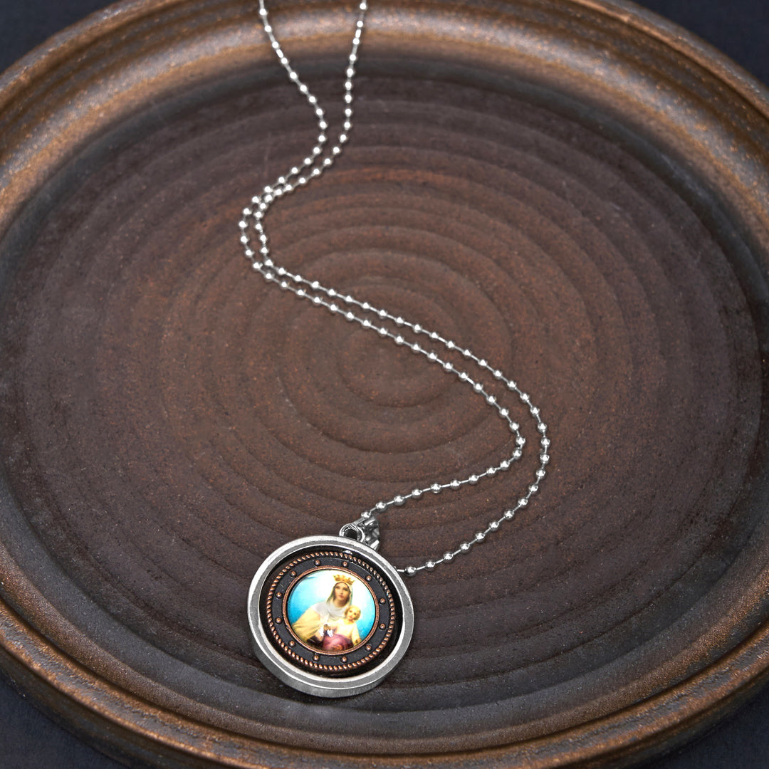 Christianartworkshop Collana con ciondolo girevole in stile retrò con icona di Gesù, San Benedetto, Vergine e Maria - image 11