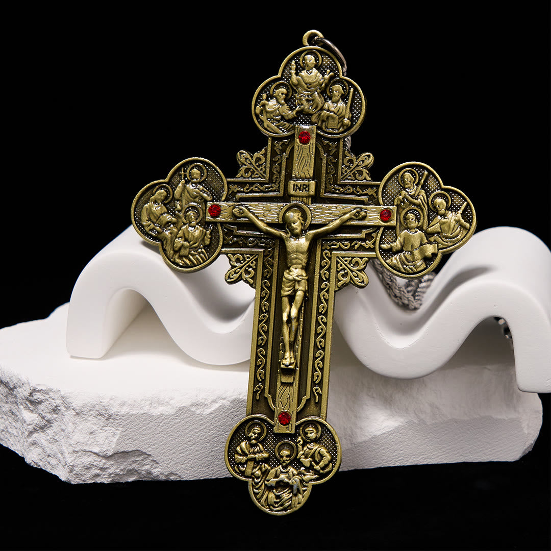 Collana con ciondolo con crocifisso decorato in stile classico Christianartworkshop con iconografia di tutti i santi e accenti di gemme rosse - image 4