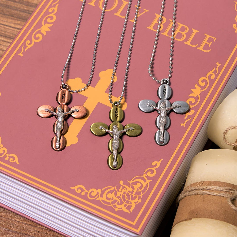 Collana con ciondolo e amuleto religioso protettivo con crocifisso in stile semplice Christianartworkshop - image 1