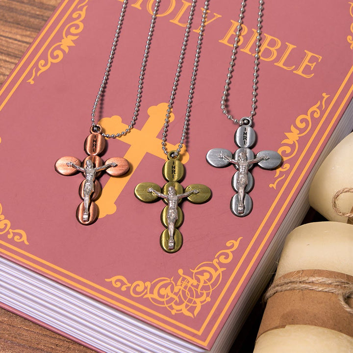 Collana con ciondolo e amuleto religioso protettivo con crocifisso in stile semplice Christianartworkshop - image 1