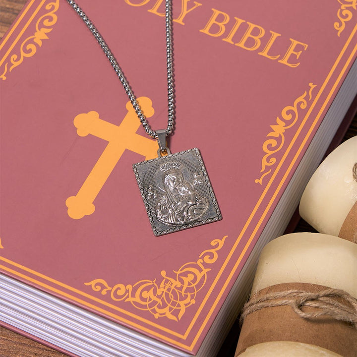 Collana con ciondolo a medaglia di Gesù e Maria, Madonna e Bambino, stile classico Christianartworkshop - image 4