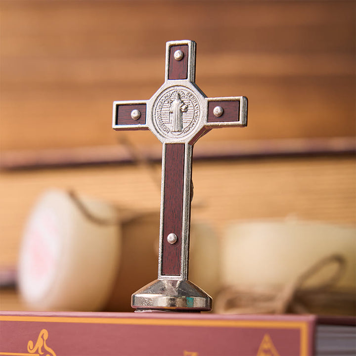 Ornamento a forma di croce di San Benedetto intarsiato in legno, stile classico europeo tradizionale Christianartworkshop - image 9