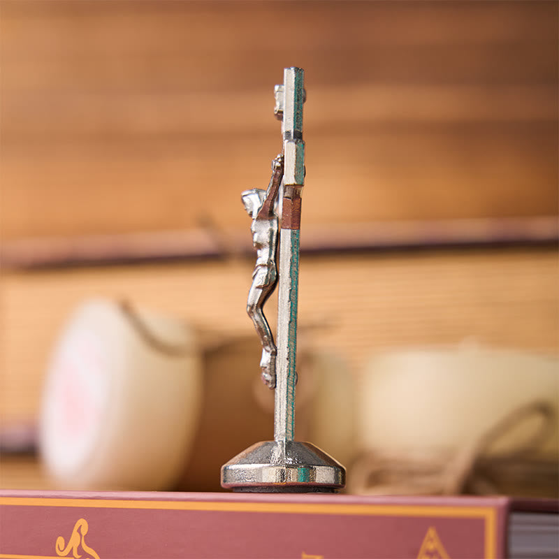 Ornamento a forma di croce di San Benedetto intarsiato in legno, stile classico europeo tradizionale Christianartworkshop - image 10