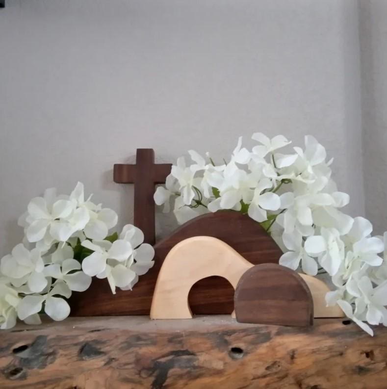 Christianartworkshop Stile classico La tomba vuota Scena della resurrezione Decorazioni da tavolo Ornamento - image 1