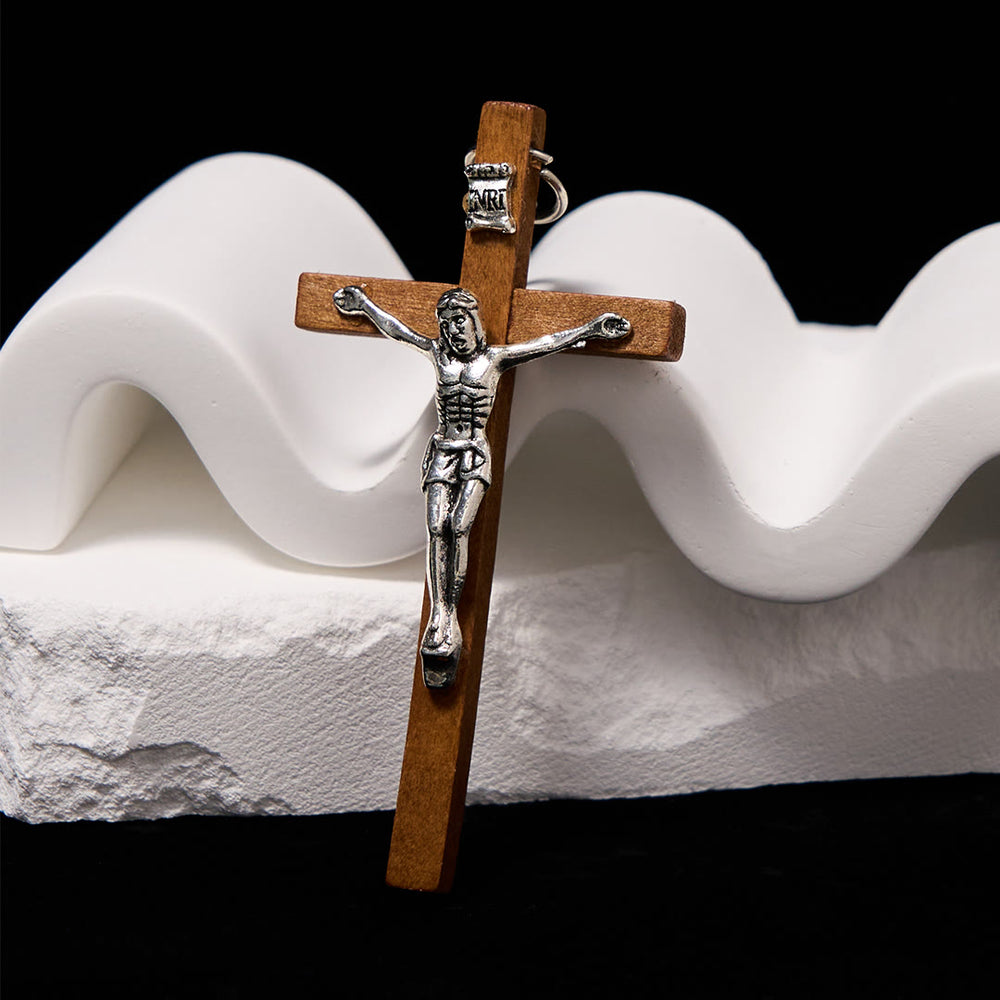 Collana con ciondolo a forma di crocifisso in lega di legno artigianale in stile classico Christianartworkshop - image 1