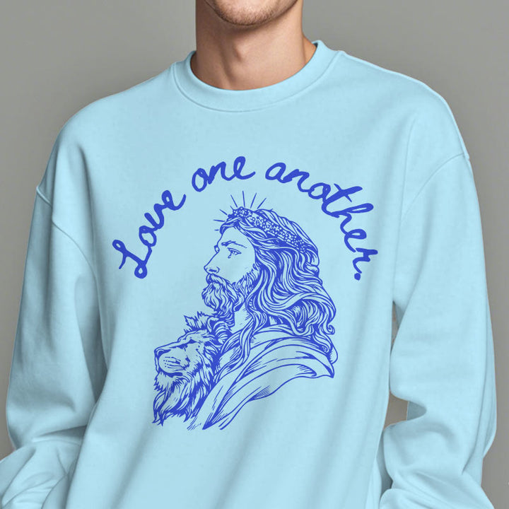 Felpa in poliestere foderata in pile con scritta "Love One Another Jesus" in stile classico Christianartworkshop - image 27