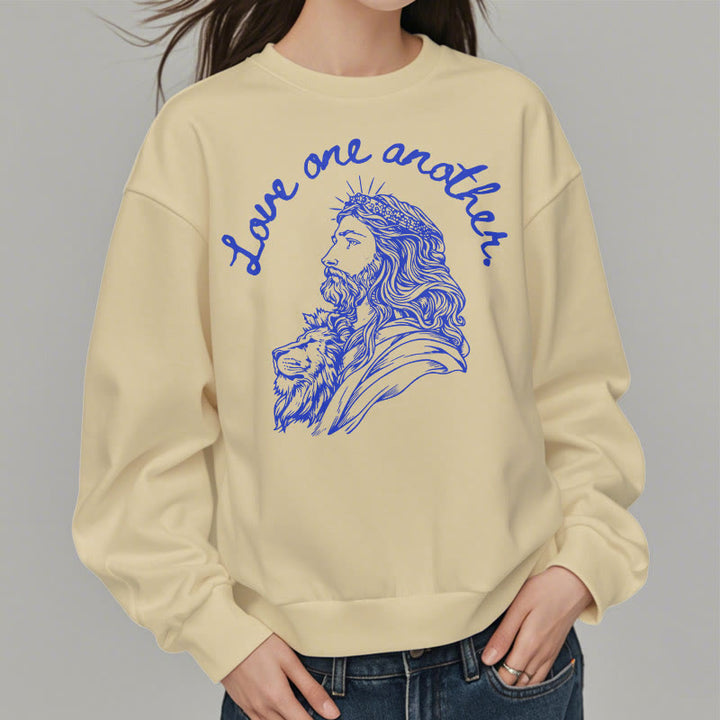 Felpa in poliestere foderata in pile con scritta "Love One Another Jesus" in stile classico Christianartworkshop - image 2