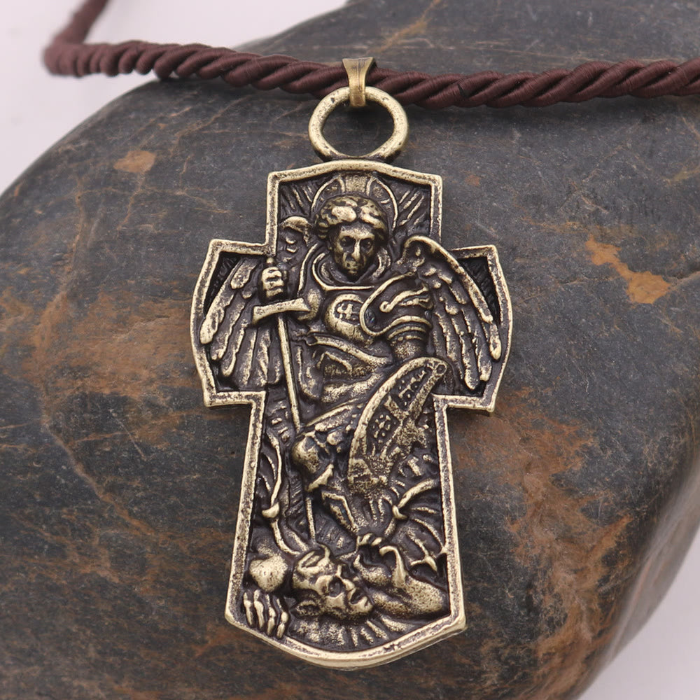 Christianartworkshop Collana con ciondolo in titanio con medaglia di San Michele Arcangelo "Proteggici" - D'oro - corda di cotone - image 1
