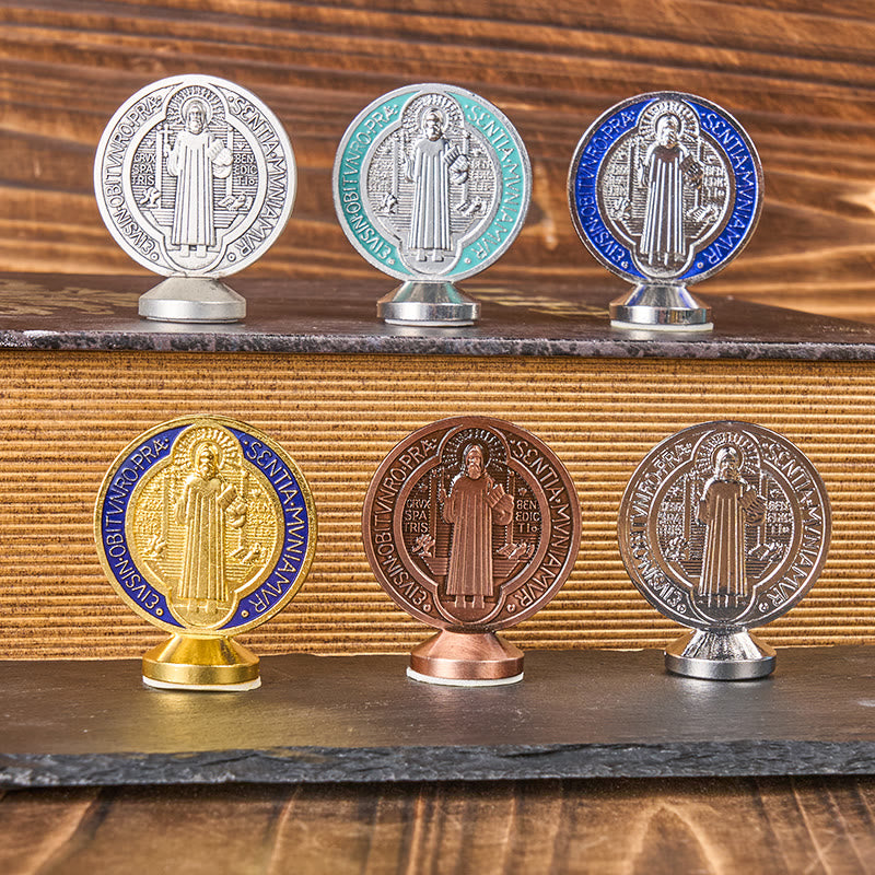 Christianartworkshop Classico Tradizionale Lega Simbolo di San Benedetto Piccolo Ornamento Squisitamente Lavorato (6 colori) - image 1